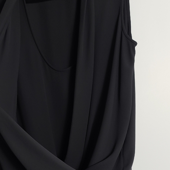 BCBGMAXAZRIA Cecil Asymmetric Sleeveless Top In Black Size Small - Picture 10 of 16